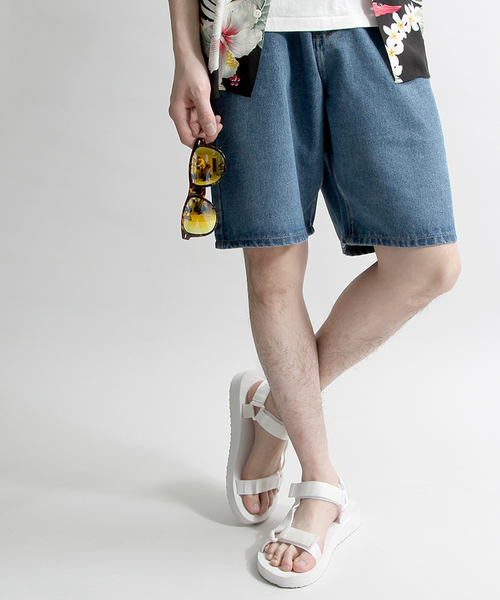 WEGO（ウィゴー）の「WEGO/スタンダードデニムショーツ（デニムパンツ・メンズ・ブラック/インディゴブルー/ライトインディゴブルー/ダークインディゴブルー/ホワイト・SMALL/LARGE/MEDIUM）」の4枚目の写真