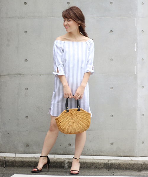 LIMITLESS LUXURY（リミットレスラグジュアリー）の「ストライプワンピース◆（ワンピース・レディース・グレー/ネイビー/サックスブルー・36/38）」の22枚目の写真