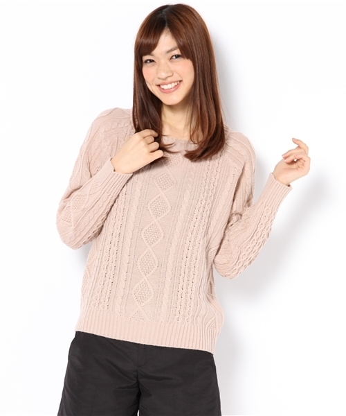 Chico（チコ）の「アラン編みニット（ニット/セーター・レディース・ホワイト/ピンクベージュ/ワインレッド/ブルー・FREE）」の3枚目の写真