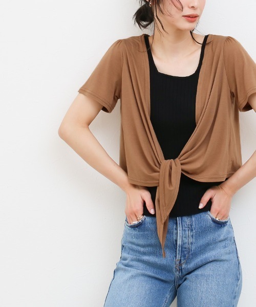 Social GIRL（ソーシャルガール）の「前結びリゾートショートボレロカーディガン（カーディガン/ボレロ・レディース・マジェンタ/オリーブ/レッド/カーキ/ブラック/ライトグレー/ベージュ/ホワイト/チャコールグレー/モカ/ホワイト×ブラック/パープル/ネイビー・M/L/S/LL/3L）」の6枚目の写真