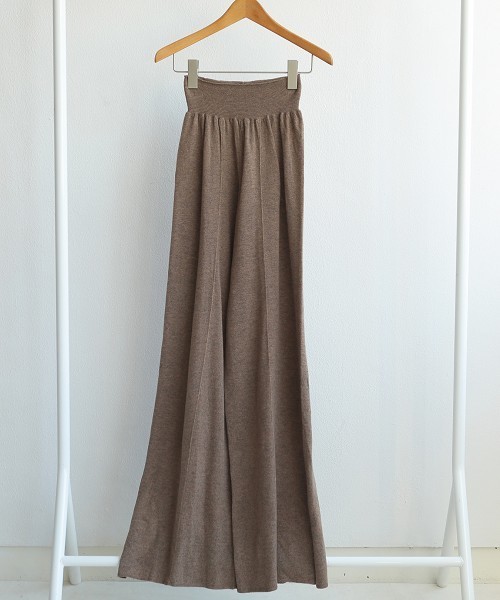 TODAYFUL（トゥデイフル）の「ギャザーウエストニットパンツ（その他パンツ・レディース・ベージュ/カーキ・36inch/38inch）」の6枚目の写真