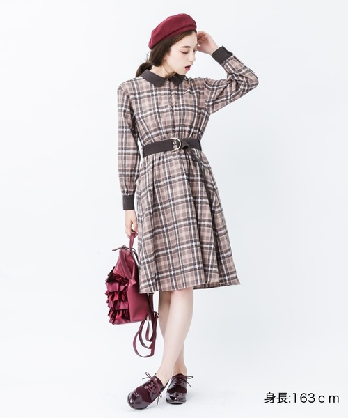 axes femme（アクシーズファム）の「モールチェック柄シャツワンピース（ワンピース・レディース・ネイビー/ブラウン・MEDIUM）」の2枚目の写真