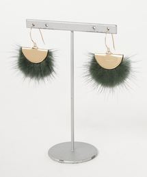 【glou】ふわふわファーピアス