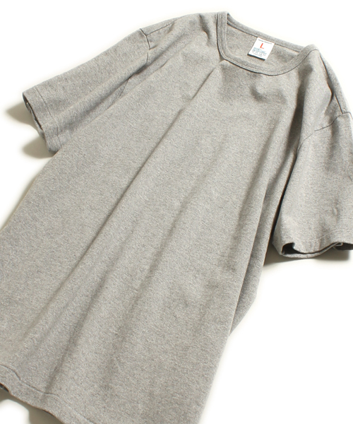 Denime（ドゥニーム）の「【MadeInJapan】BASIC CUTSEW/ベーシックカットソークルーネックT（Tシャツ/カットソー・メンズ・グレー/オリーブ/ブラック/ホワイト/オレンジ/サックスブルー/イエロー/ネイビー/グリーン/杢グレー/カーキ/ライトブラウン・SMALL/MEDIUM/LARGE/X-LARGE/X-SMALL）」の3枚目の写真