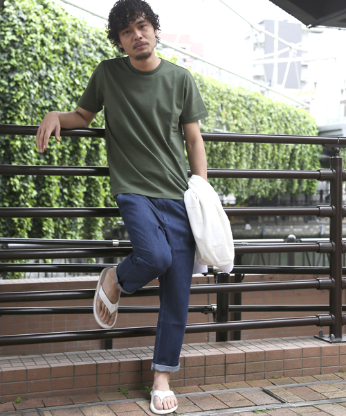 Denime（ドゥニーム）の「【MadeInJapan】BASIC CUTSEW/ベーシックカットソークルーネックT（Tシャツ/カットソー・メンズ・グレー/オリーブ/ブラック/ホワイト/オレンジ/サックスブルー/イエロー/ネイビー/グリーン/杢グレー/カーキ/ライトブラウン・SMALL/MEDIUM/LARGE/X-LARGE/X-SMALL）」の14枚目の写真