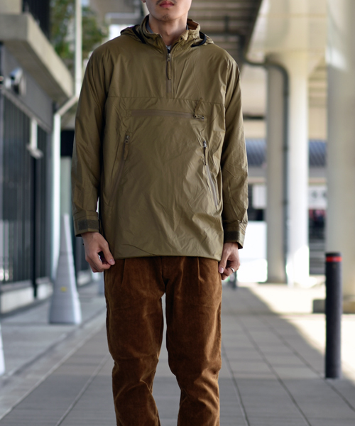 MILITARY（ミリタリー）の「【DEAD STOCK / デッドストック】UK MILITARY PCS THERMAL SMOCKS（ナイロンジャケット・メンズ・オリーブ・M/L/XL）」の7枚目の写真