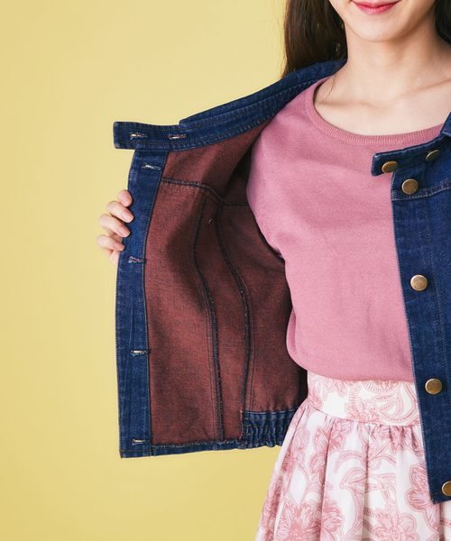 MIIA（ミーア）の「【関西コレクション2019 ニコル(KARA)さん着用】抜き襟配色デニムジャケット（デニムジャケット・レディース・インディゴブルー/ブルー・FREE）」の7枚目の写真