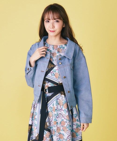 MIIA（ミーア）の「【関西コレクション2019 ニコル(KARA)さん着用】抜き襟配色デニムジャケット（デニムジャケット・レディース・インディゴブルー/ブルー・FREE）」の9枚目の写真