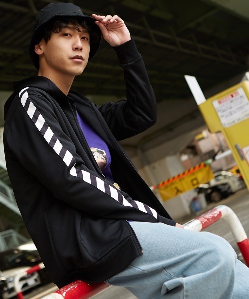 improves�i�C���v���[�u�X�j�́u���C���W���[�W �W�b�v�p�[�J�[ �g���b�N�W���P�b�g�i�p�[�J�[�j�v�b���̑�2