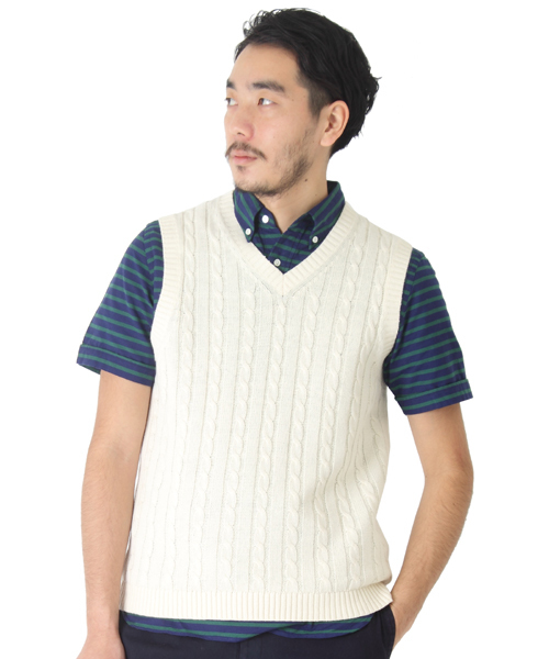 BEAMS PLUS(ビームスプラス)の「○BEAMS PLUS / ケーブルニットベスト 14S/S(ベスト・メンズ・オフホワイト/ネイビー・LARGE/SMALL/X-LARGE/MEDIUM)」の1枚目の写真