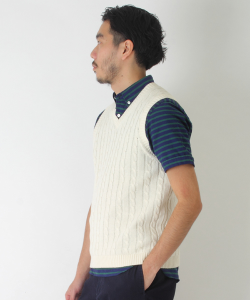 BEAMS PLUS(ビームスプラス)の「○BEAMS PLUS / ケーブルニットベスト 14S/S(ベスト・メンズ・オフホワイト/ネイビー・LARGE/SMALL/X-LARGE/MEDIUM)」の6枚目の写真