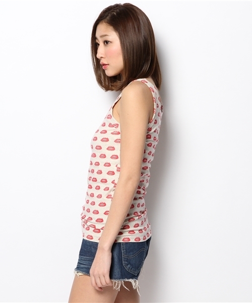 Ray BEAMS（レイビームス）の「○Ray BEAMS / リッププリントタンクトップ（タンクトップ・レディース・ホワイト系その他/シルバー・ONE SIZE）」の3枚目の写真