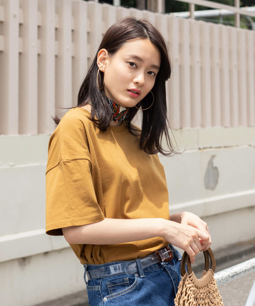 WEGO（ウィゴー）の「WEGO/USAコットンUネックTシャツ（Tシャツ/カットソー・レディース・ブラック/ベージュ/ピンク/ホワイト/パープル/ブルー/ライトベージュ/パープル系その他/グリーン/マスタード・MEDIUM/LARGE/SMALL）」の9枚目の写真