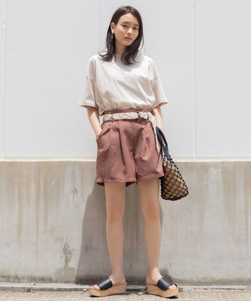 WEGO（ウィゴー）の「WEGO/USAコットンUネックTシャツ（Tシャツ/カットソー・レディース・ブラック/ベージュ/ピンク/ホワイト/パープル/ブルー/ライトベージュ/パープル系その他/グリーン/マスタード・MEDIUM/LARGE/SMALL）」の17枚目の写真