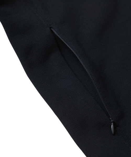 CRIMIE(クライミー)の「GLGB CREW POCKET SWEAT(スウェット・メンズ・ブラック/カーキ・XS/S/M/L/XL/XXL)」の10枚目の写真