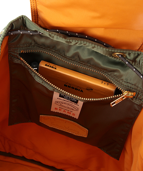 PORTER（ポーター）の「ROCKY MOUNTAIN FEATHERBED×PORTER×BEAMS / 別注 リュックサック（バックパック/リュック・メンズ・ブラック/オリーブ・ONE SIZE）」の7枚目の写真