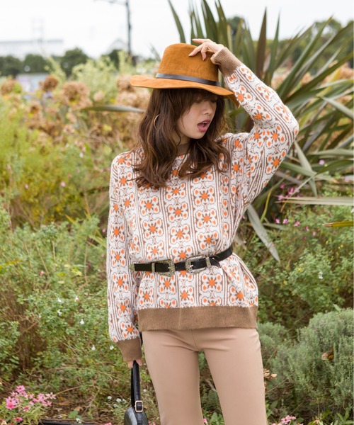 Libby&Rose（リビーアンドローズ）の「花柄ニット（ニット/セーター