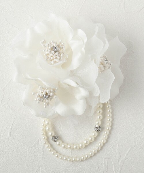 SHOO・LA・RUE（シューラルー）の「【入卒/セレモニー】ゴージャスコサージュ（ブローチ/コサージュ・レディース・オフホワイト/ライトベージュ/ピンク系/ピンク系5/ホワイト系3/ベージュ系その他3/ネイビー系1/ホワイト系4/ピンク系6/ベージュ系その他4・00）」の3枚目の写真