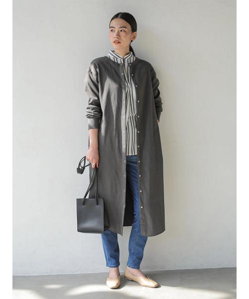 AMERICAN HOLIC（アメリカンホリック）の「ラウンドヘムリブフロントボタンカーディガン　＊（カーディガン/ボレロ・レディース・チャコールグレー/ライトグレー/ブラック/ベージュ・M/L）」の6枚目の写真