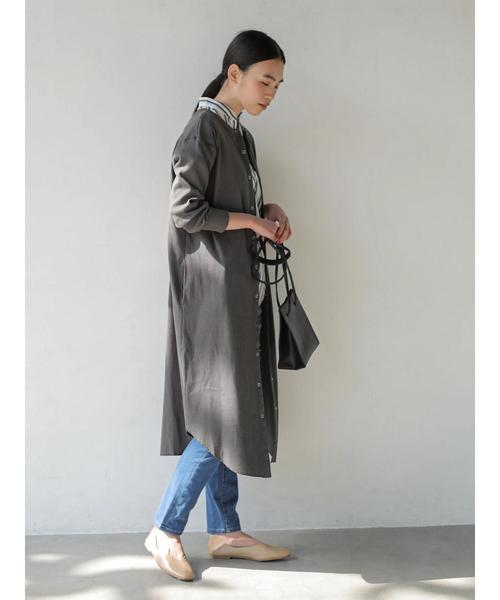 AMERICAN HOLIC（アメリカンホリック）の「ラウンドヘムリブフロントボタンカーディガン　＊（カーディガン/ボレロ・レディース・チャコールグレー/ライトグレー/ブラック/ベージュ・M/L）」の7枚目の写真