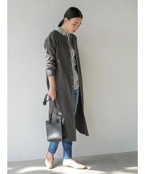 AMERICAN HOLIC（アメリカンホリック）の「ラウンドヘムリブフロントボタンカーディガン　＊（カーディガン/ボレロ・レディース・チャコールグレー/ライトグレー/ブラック/ベージュ・M/L）」の8枚目の写真