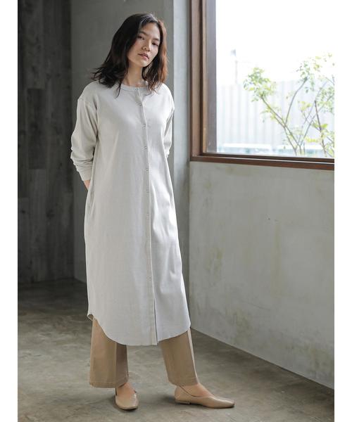 AMERICAN HOLIC（アメリカンホリック）の「ラウンドヘムリブフロントボタンカーディガン　＊（カーディガン/ボレロ・レディース・チャコールグレー/ライトグレー/ブラック/ベージュ・M/L）」の12枚目の写真