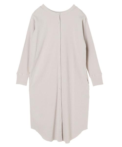 AMERICAN HOLIC（アメリカンホリック）の「ラウンドヘムリブフロントボタンカーディガン　＊（カーディガン/ボレロ・レディース・チャコールグレー/ライトグレー/ブラック/ベージュ・M/L）」の18枚目の写真