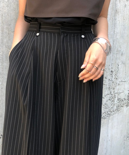 &g'aime(アンジェム)の「【&g'aime】ストライプワイドパンツ(スラックス・レディース・ブラック/ブラウン/グレイッシュベージュ・FREE)」の8枚目の写真
