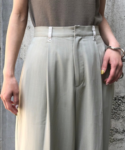 &g'aime(アンジェム)の「【&g'aime】ストライプワイドパンツ(スラックス・レディース・ブラック/ブラウン/グレイッシュベージュ・FREE)」の4枚目の写真