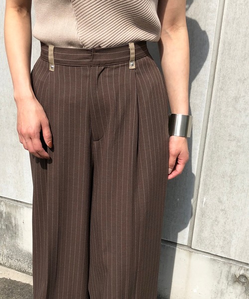 &g'aime(アンジェム)の「【&g'aime】ストライプワイドパンツ(スラックス・レディース・ブラック/ブラウン/グレイッシュベージュ・FREE)」の21枚目の写真