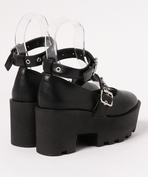 cs T&P(シーエスティーアンドピー)の「csT&P(シーエスティーアンドピー)ハトメダブルストラップ厚底パンプス(パンプス・レディース・ブラック/その他/ブラック系その他・LL/S/M/L)」の5枚目の写真