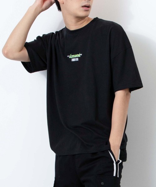 WEGO（ウィゴー）の「WEGO/フラッシュロゴビッグシルエットTシャツ（Tシャツ/カットソー・メンズ・ブラック/ホワイト・LARGE/MEDIUM）」の2枚目の写真
