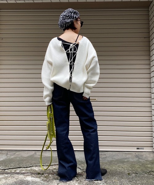 PAGEBOY(ページボーイ)の「バックレースアップニット(ニット/セーター・レディース・ブラック/オフホワイト/ライム・FREE)」の5枚目の写真