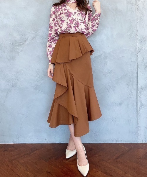 eimy istoire（エイミーイストワール）の「ペプラムラインラッフル  