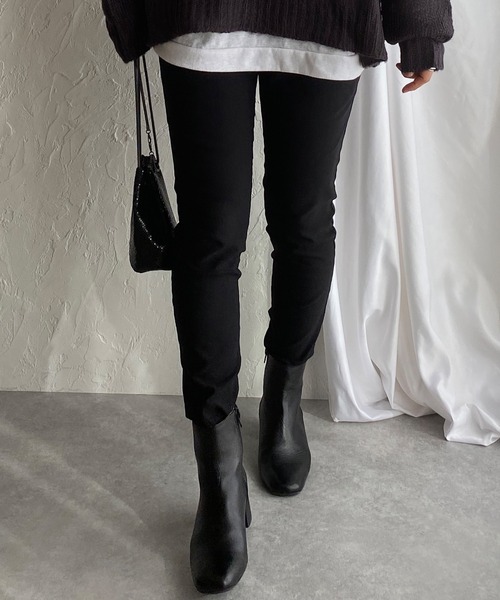 She's Closet(シーズクローゼット)の「裏起毛ウォームストレッチテーパードパンツ(その他パンツ・レディース・ブラック/ベージュ/カーキ・M/L/XL)」の2枚目の写真