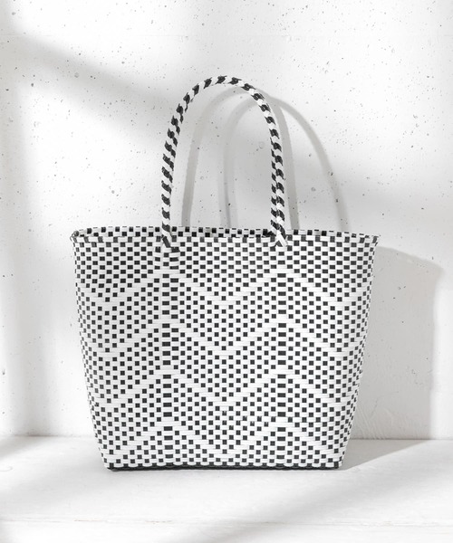 URBAN RESEARCH Sonny Label（アーバンリサーチサニーレーベル）の「メルカドバッグ（トートバッグ・レディース・ゴールド系その他/ブラック系その他/ホワイト/ブラック・ONE）」の6枚目の写真