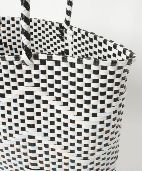 URBAN RESEARCH Sonny Label（アーバンリサーチサニーレーベル）の「メルカドバッグ（トートバッグ・レディース・ゴールド系その他/ブラック系その他/ホワイト/ブラック・ONE）」の17枚目の写真