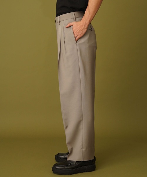 markaware（マーカウェア）の「【MARKAWARE】2TUCK COCOON FIT（スラックス・メンズ・ベージュ/グリーン・1/2）」の9枚目の写真