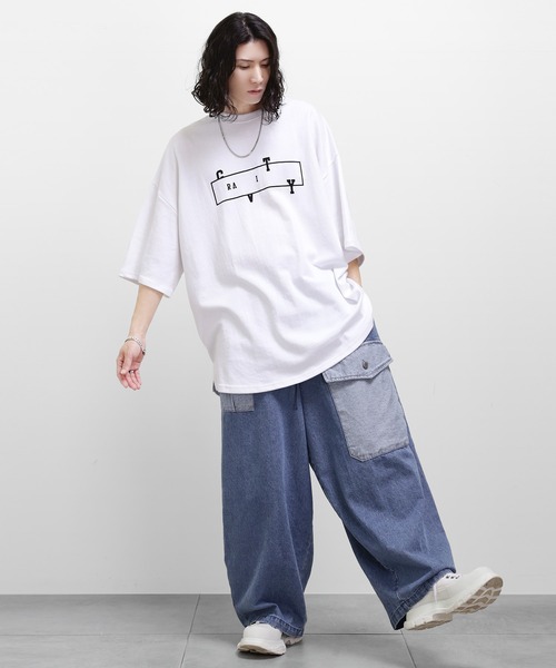 minsobi（ミンソビ）の「ビッグシルエットロングTシャツ（Tシャツ/カットソー・メンズ・ホワイト/ブラック・FREE）」の3枚目の写真