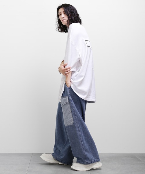 minsobi（ミンソビ）の「ビッグシルエットロングTシャツ（Tシャツ/カットソー・メンズ・ホワイト/ブラック・FREE）」の4枚目の写真