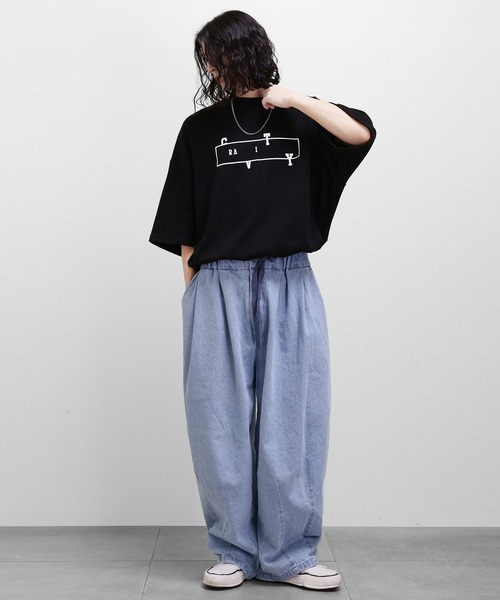 minsobi（ミンソビ）の「ビッグシルエットロングTシャツ（Tシャツ/カットソー・メンズ・ホワイト/ブラック・FREE）」の12枚目の写真