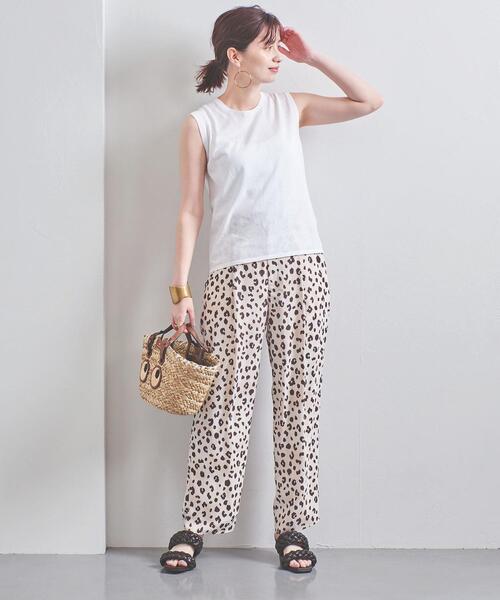 UNITED ARROWS（ユナイテッドアローズ）の「UBC ハイツイストコットン クルーネック ノースリーブニット◆（ニット/セーター・レディース・ホワイト/ダークグレー/ケリー/ブラック・FREE）」の11枚目の写真