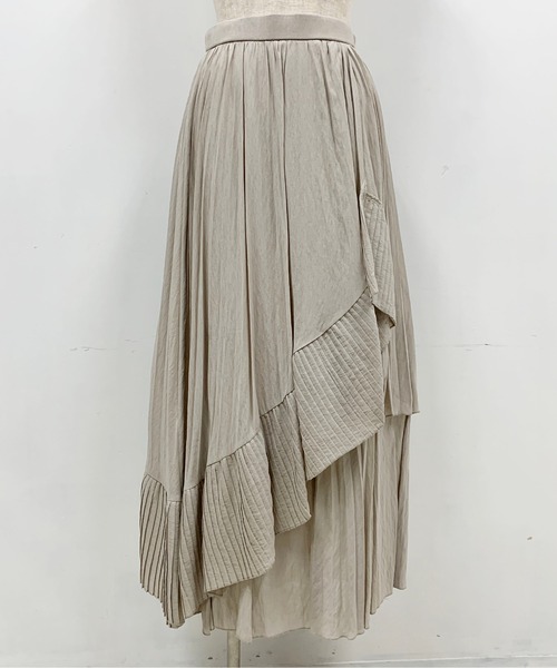 LUGIVA(ルギヴァ)の「ボイルプリーツ重ねスカート(スカート・レディース・ブラック/ベージュ/グリーン/ブラウン・M)」の9枚目の写真