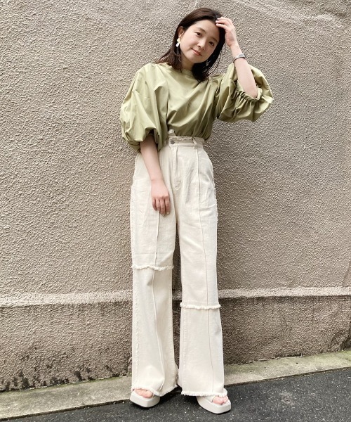 Kastane（カスタネ）の「BIGボリューム袖ブラウス（シャツ/ブラウス・レディース・オフホワイト/グリーン/グレイッシュベージュ・FREE）」の20枚目の写真