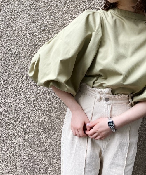 Kastane（カスタネ）の「BIGボリューム袖ブラウス（シャツ/ブラウス・レディース・オフホワイト/グリーン/グレイッシュベージュ・FREE）」の16枚目の写真
