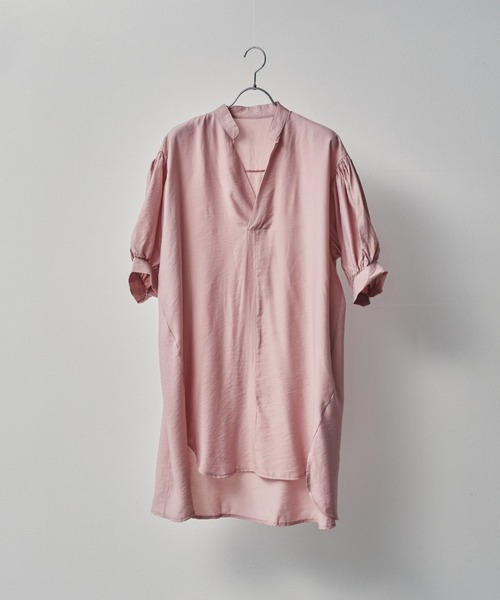 ECRIRE（エクリール）の「キーネックボリュームチュニック（チュニック・レディース・ブラック/オフホワイト/ピンク・フリー）」の16枚目の写真