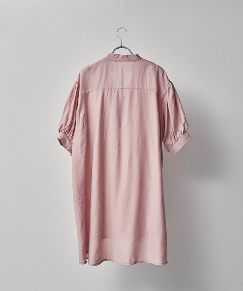 ECRIRE（エクリール）の「キーネックボリュームチュニック（チュニック・レディース・ブラック/オフホワイト/ピンク・フリー）」の17枚目の写真