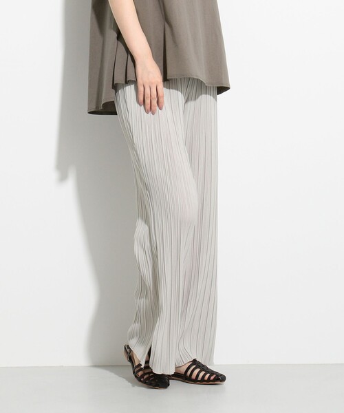 SHARE PARK（シェアパーク）の「【洗える】カットプリーツパンツ（その他パンツ・レディース・ブラック系/ライトグレー系/黄土色系・1）」の2枚目の写真