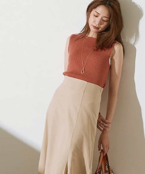 Pierrot（ピエロ）の「ウォッシャブルノースリーブリブニット（ニット/セーター・レディース・アイボリー/ブラック/グレイッシュベージュ/グリーン/ライトパープル/オレンジ・M/L）」の6枚目の写真