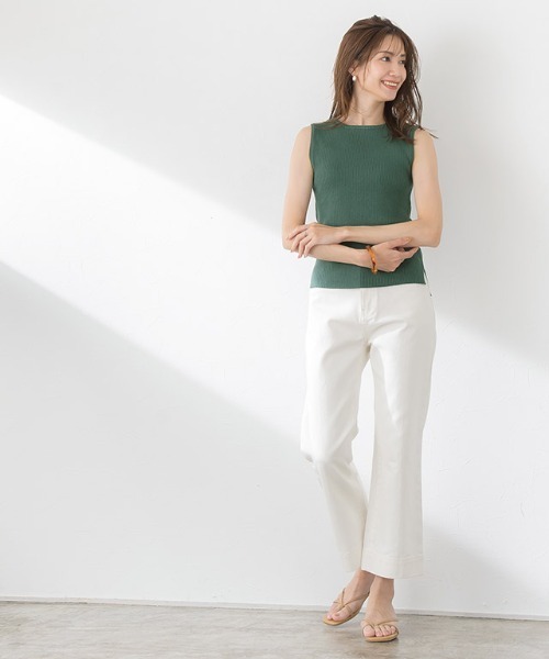 Pierrot（ピエロ）の「ウォッシャブルノースリーブリブニット（ニット/セーター・レディース・アイボリー/ブラック/グレイッシュベージュ/グリーン/ライトパープル/オレンジ・M/L）」の8枚目の写真